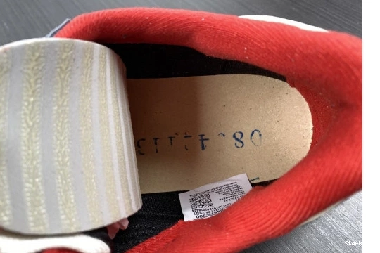 University Undercover LD sacai Red Nike DJ4877-300 Waffle 0319